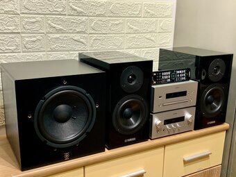 Yamaha R-840 + Yamaha CD-640 + Yamaha NS-BP300 + Yamaha SUB - 2