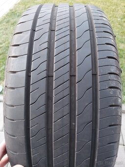 225/45 R17 - 2