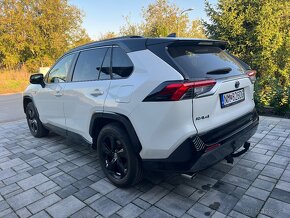 Toyota RAV4 Selection 2.5 Hybrid e-CVT automat 4x4 - 2