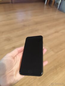 Iphone 8 -64GB - 2