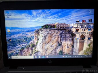 Predám HP elitebook 820 g3 i5 procesor - 2