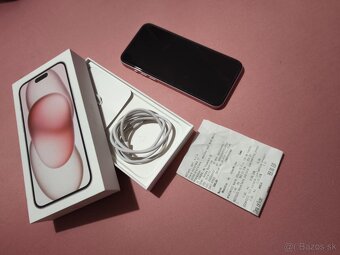 iPhone 15 Plus pink - 2