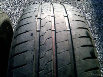 2 ks letných pneu 195/65R15 - 2