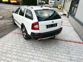 Škoda Octavia Combi Scout 2.0TDI DSG - 2