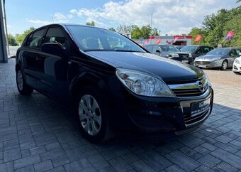 Opel Astra 1.6 16V benzín manuál 85 kw - 2