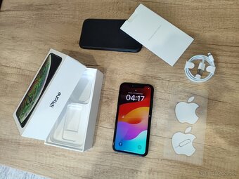 iPhone XR - 64GB super stav v záruke - 2