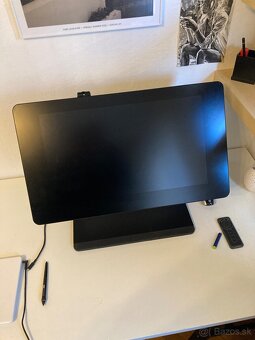 WACOM CINTIQ PRO 24 + WACOM ERGO STAND - 2