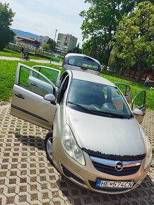 Opel corsa 2005 - 2