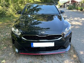 Kia ProCeed GT 1.6 T-GDi A/T - 2