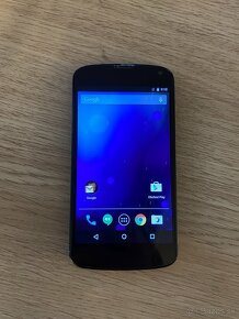 LG Nexus 4 - 2