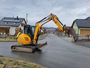 JCB 8045 r.2015, do konce Ledna příslušenství v ceně - 2