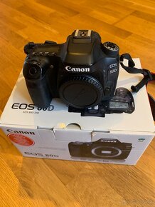 Canon EOS 80D - 2