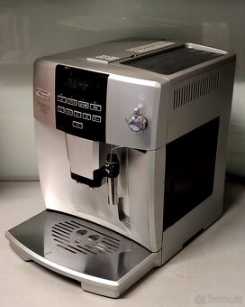 Predam kavovar Delonghi ECAM04.320 - 2