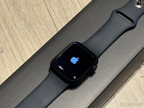 APPLE WATCH series 6 NIKE+ - 40mm – STAV NOVÝCH - 2