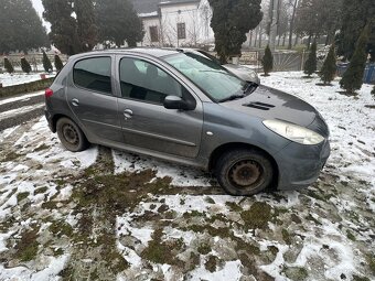 Peugeot 206+ - 2