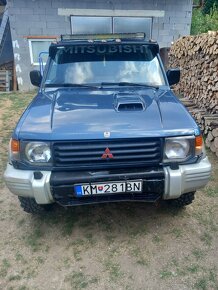 Mitsubishi Pajero - 2