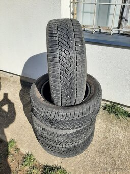 215/55r16 97H Good Year zimne - 2