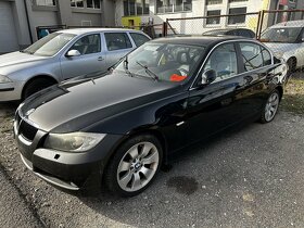 ROZPREDAM BMW E90 330D 145kw sedan manuál - 2