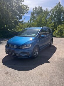 VW Touran R-line - 2