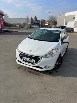 Prodam Peugeot 208 2014r najeto 45t km 1majitel      Skoda F - 2