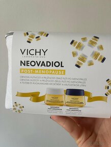 Vichy Neovadiol Post-Menopause darčeková taška - 2