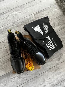 Nové čižmy Dr.Martens - velkosť - 39 - 2