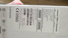 Tablet Lenovo - nepouzity s polepom este - 2