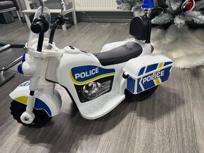 Detska elektricka trojkolka “Policia” - 2