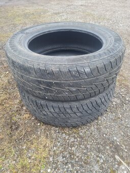 185/60 R15 - 2