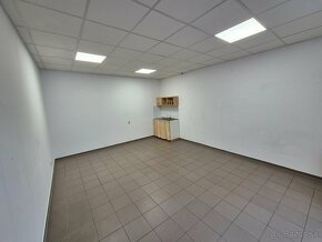 Obchodné priestory / 25 m2 / - Bytča - 2