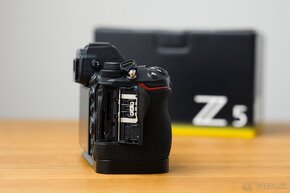 Nikon Z5 - 2