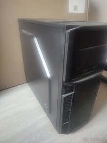 8 jadrovy intel i9, 32gb ram, SSD, Monitor - 2