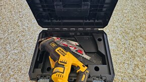 Dewalt DCS367NT aku chvost. Pila - 2