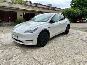 TESLA Model Y Long Range AWD - 2