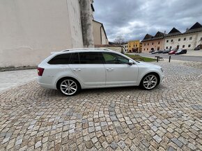 Znížená cena, Škoda Octavia Combi RS 135kW 4x4 DSG - 2