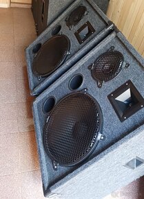 Trojpásmové reproduktory 2x 650W RMS,čítaj pozorne - 2