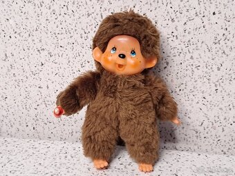 18X15CM / MONCHICHI BROWN SQUEAKY BEAR TEDDY SOFT TOY - 2