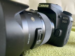 Canon EOS 90D - 2