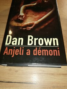 DAN BROWN -Anjeli a démoni + Da Vinciho kód - 2