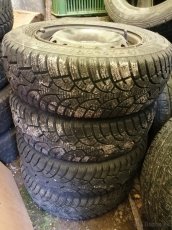 Zimné pneu 175/70 R13 na diskoch-Renault - 2