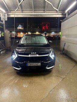 KIA SPORTAGE 1.6 T-GDi mHEV PLATINUM 4x4 Automat2023 - 2