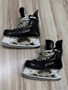 Predám korčule Bauer Supreme 2S Pro veľ. 8, eur 42 - 2