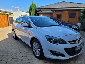 Predám Opel Astra J kombi 1,6 CDTi, 4/2017 - 2