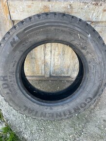 Pneu 215/75 R17,5 - 2