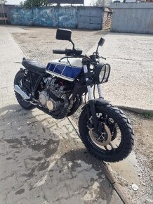 Yamaha XJ900 scrambler - 2