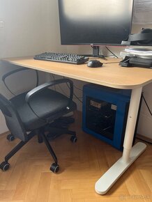 Vyskovo nastavitelny PC stol so stolickou Ikea - 2