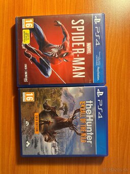 Ps4 slim 500gb + dve hry - 2