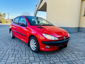 Peugeot 206 1.1 XR Présence✅ - 2