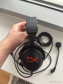 Nove Herne sluchadla HyperX Cloud Core 7.1 - 2