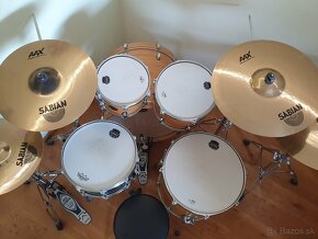 Bicie Mapex Armory + činely Sabian AAX - 2